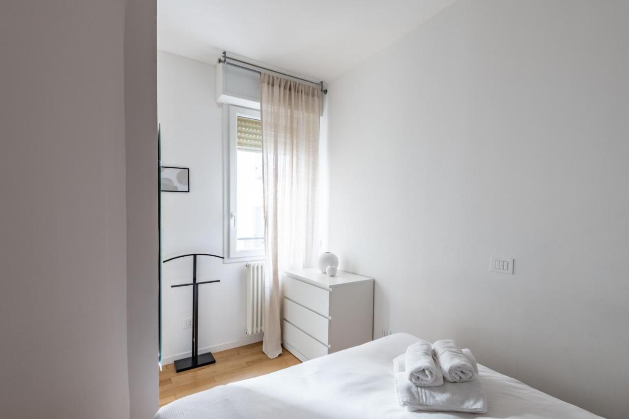Easylife - Sofisticato Monolocale Con Terrazzino Nel Cuore Di Porta Venezia Милано Екстериор снимка